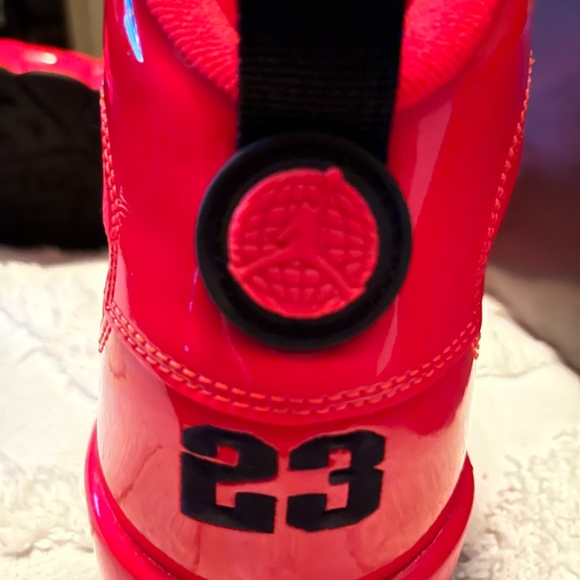 Nike. SNKRS Air Jordan Retro 9